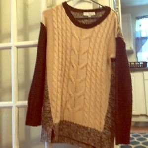 Nice for winter goes good with leggings